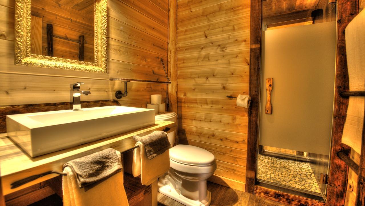 Le Bivouac - Les Chalets Spa Canada La Malbaie Exterior photo
