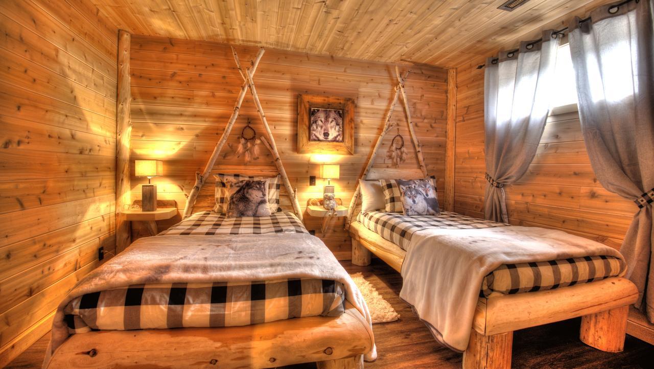 Le Bivouac - Les Chalets Spa Canada La Malbaie Exterior photo